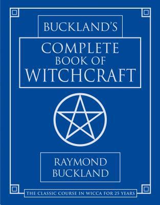 BOOK COMPLETE BOOK OF WITCHCRAFT